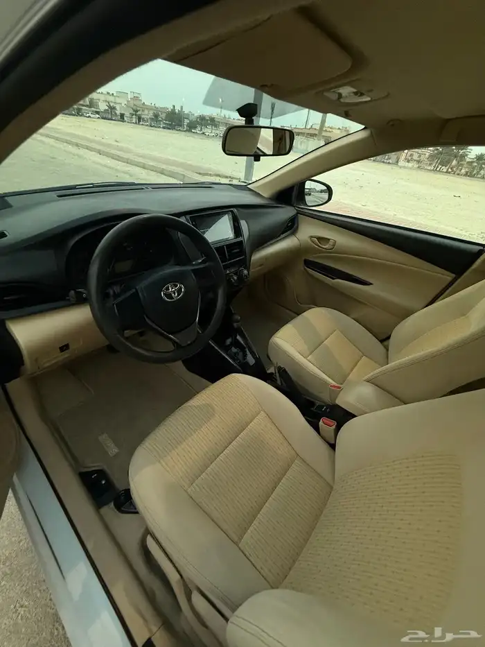 تويوتا يارس 2022 سعودي 1.5قمه بنضافه 31