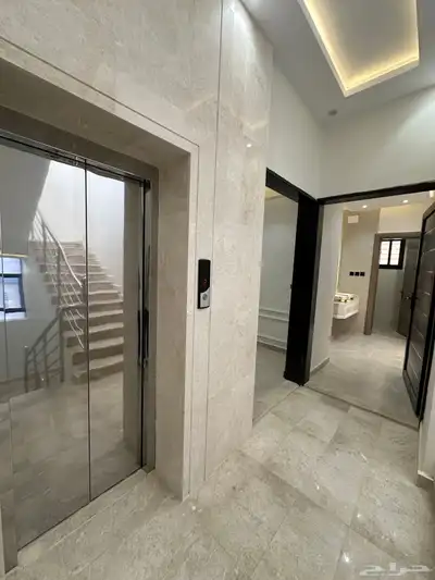 للبيع شقه علويه تشطيب مودرن ومساحه ممتازه بحي الضيافه520الف index