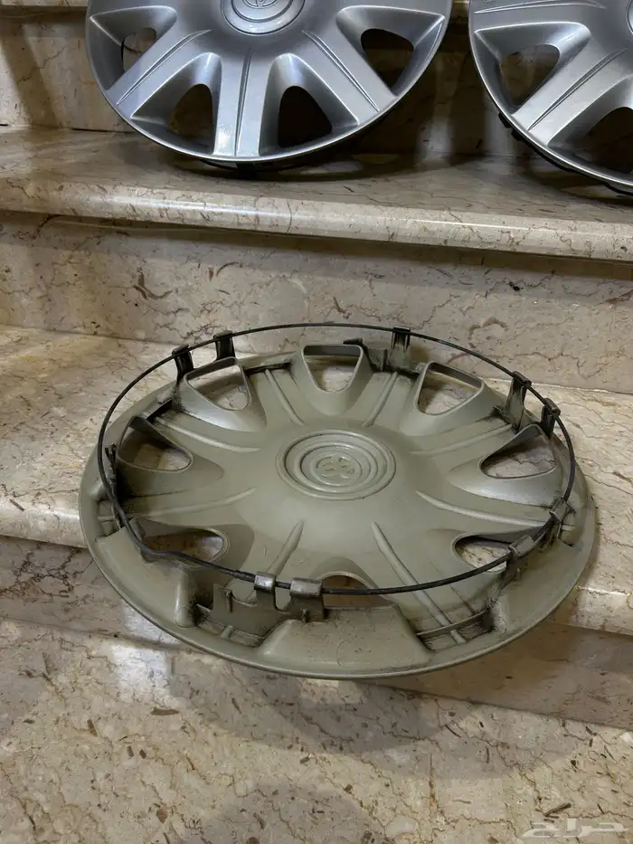 طيس كامري 2003 - 2004 اصلي ثلاث حبات 4