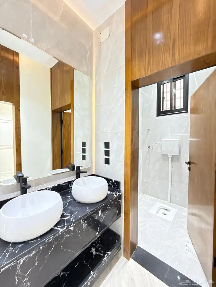 للبيع شقق ارضيه وعلويه بسطح خاص بحي الموسي وسط جميع الخدمات 28