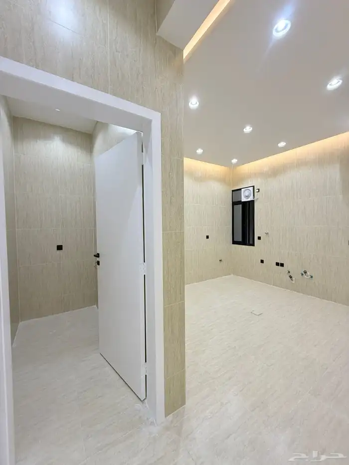 للبيع دور ارضي بمدخل سياره6غرف بأحد رفيده بسعر550الف 7