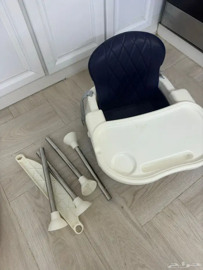 مشايه وكرسي 1