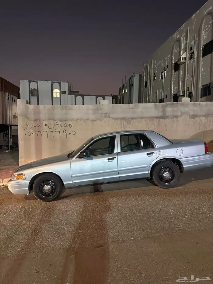 فورد فكتوريا سعودي تابع لجامعه حكوميه 8