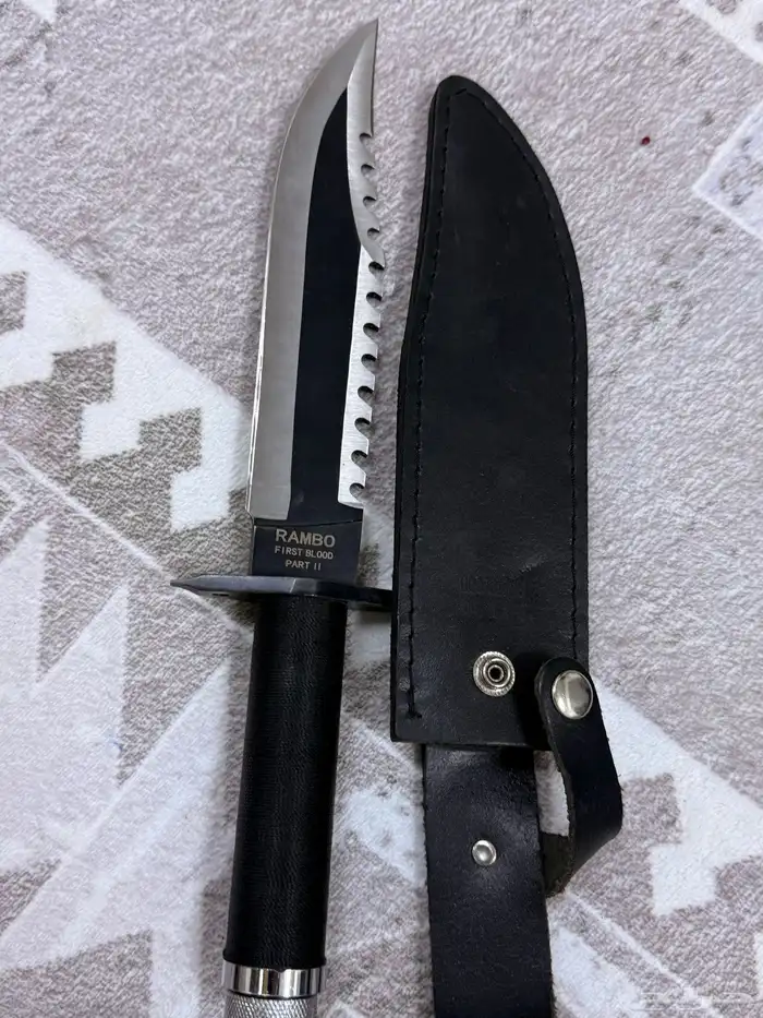 سكينه الممثل RAMBO من مسلسل FIRSTBLOOD الاصليه 1