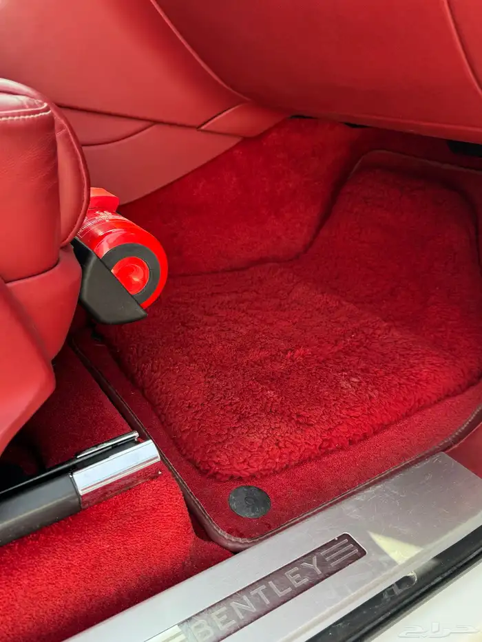 للبيع جيب بنتلي بنتايجا 2018 بدي وكالة W12 9