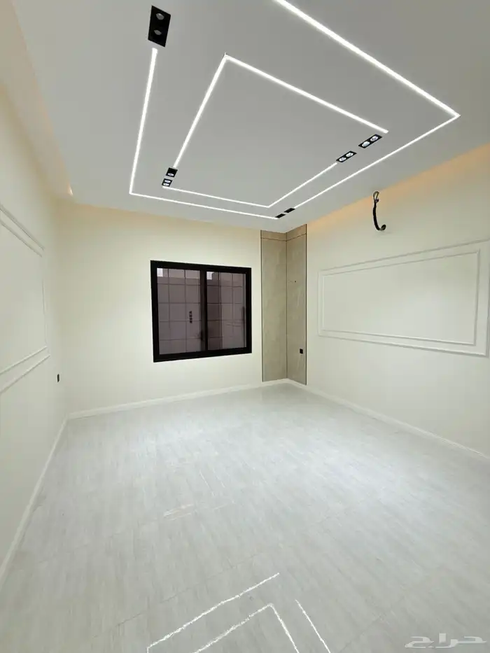 للبيع شقق ارضيه وعلويه بسطح خاص بحي الموسي وسط جميع الخدمات 33