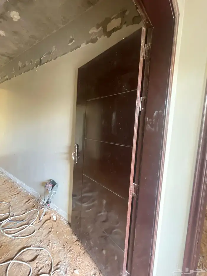 عندي عشر ابواب زي ذا للبيع 0