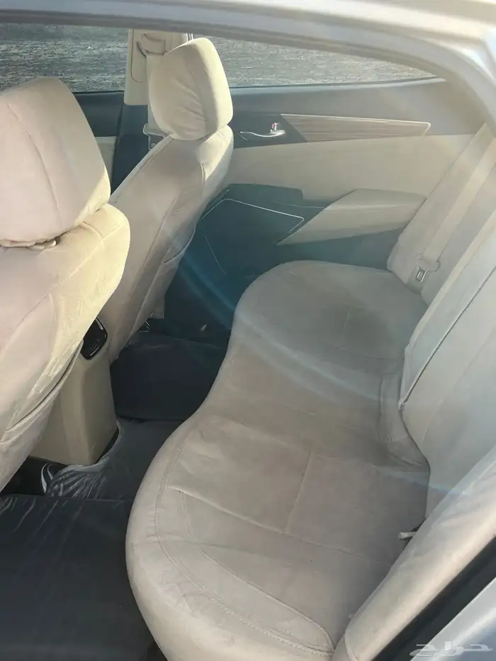 كيا - كادينز -2018 اللون فضي 3