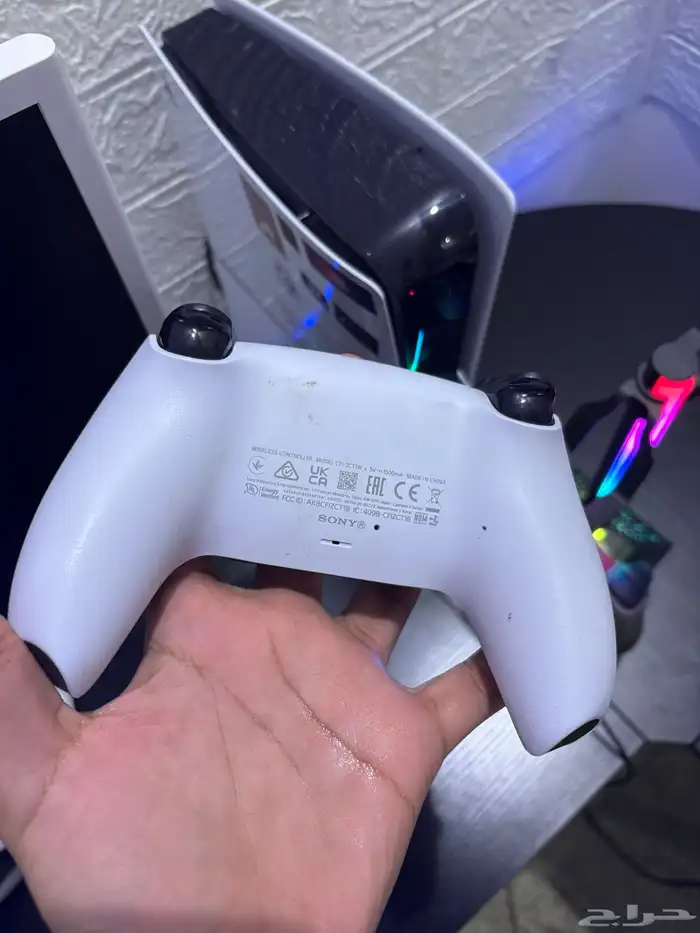 بلاستيشن فايف للبيع ون تيرا معه يدين الوكاله وسماعه وكرتونه 7