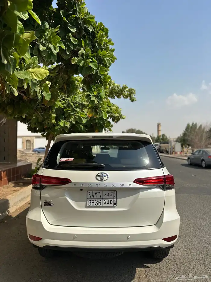 فورشنر GX بدون دبل 2021 بحالة الوكاله 5