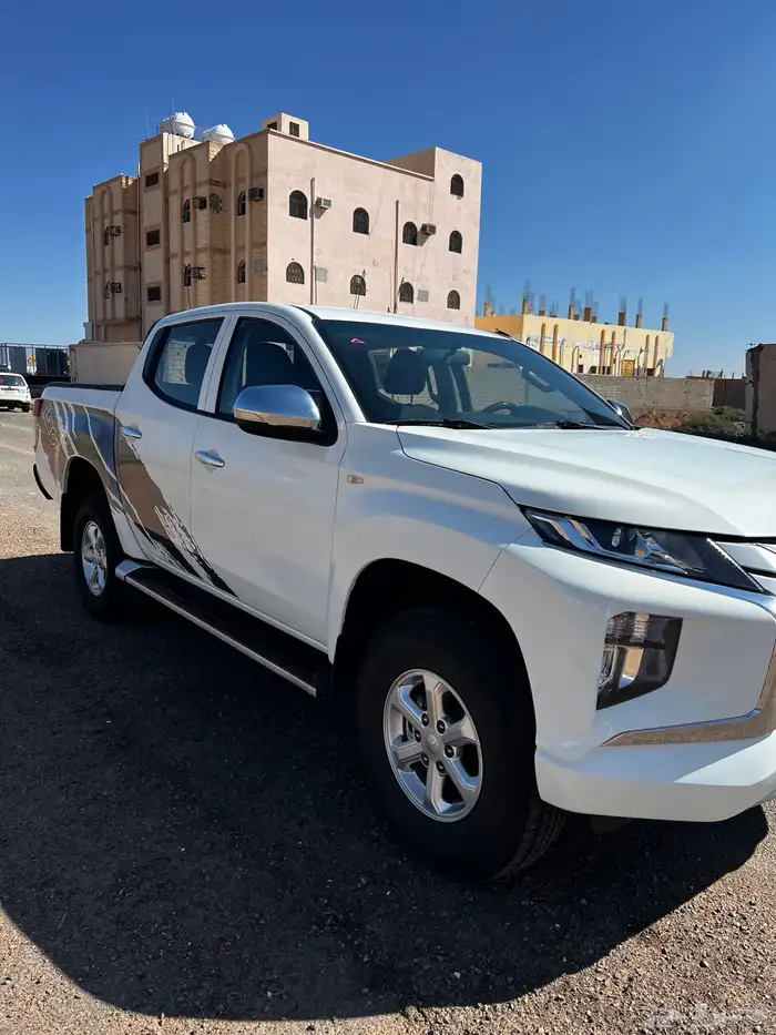 مستوبيشي للبيع 2