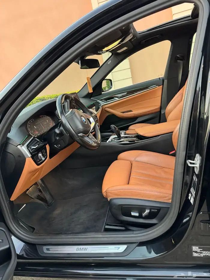 موديل 2023 نظيف BMW 520i 12