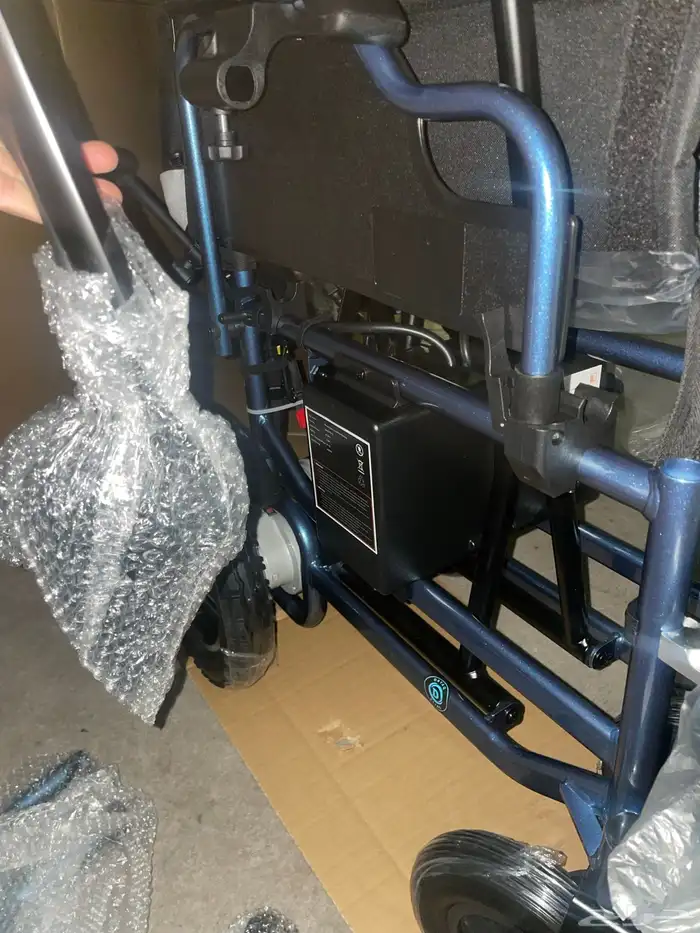 كرسي كهربائي جديد وكاله للبيع 18