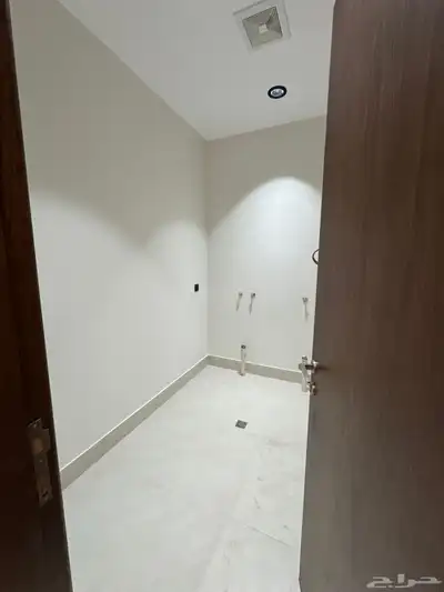 للبيع شقق تمليك أرضي مدخل مستقل على شارع 20 متر حي الحسام index