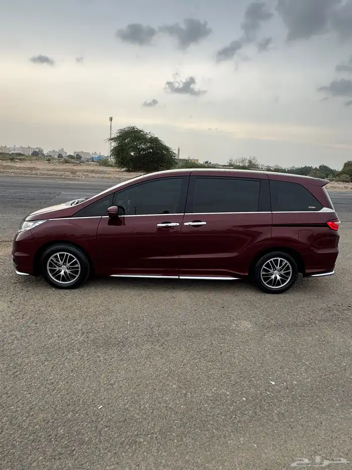 للبيع هوندا اوديسي 2018 بحالة نظيفه 6