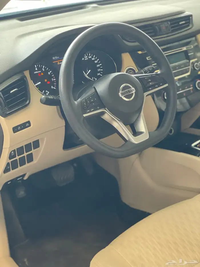 نيسان اكس تريل 5