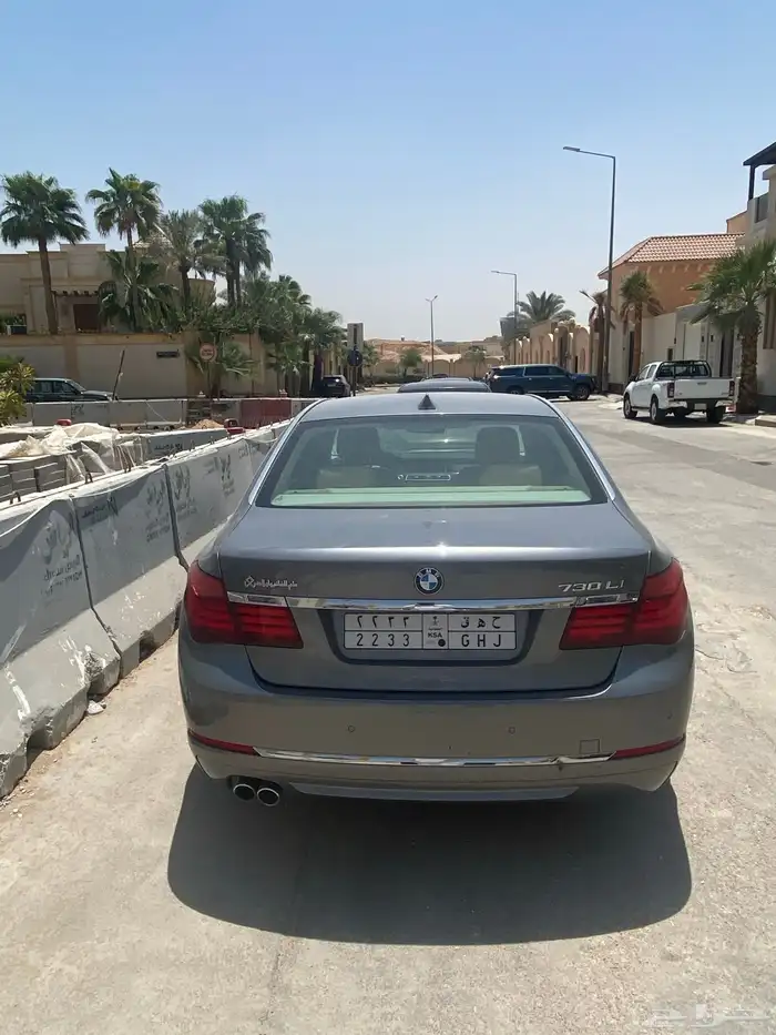 بي ام دبليو 2015 الفئة السابعة (مخزن) 2