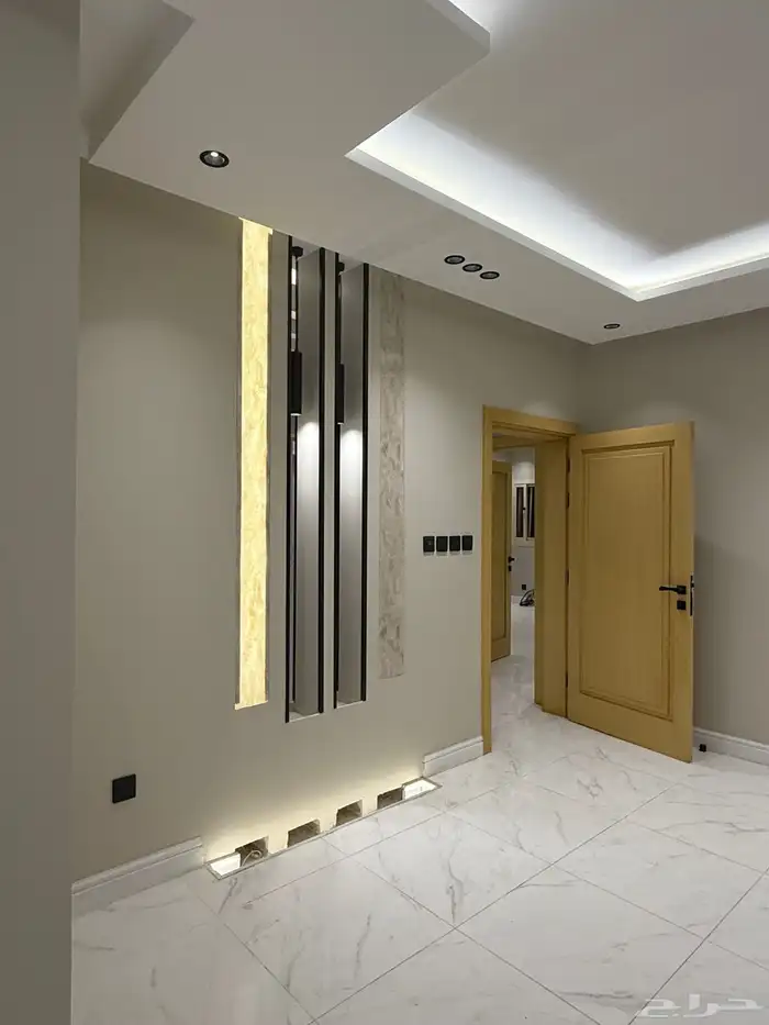 شقة للبيع قريبة على شارع صاري 150م 2