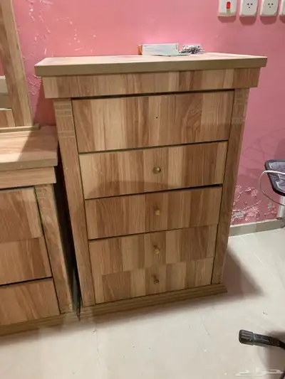 سرير كينق  2 كومدينة  تسريحة  دولاب  دولاب 5 ادراج index