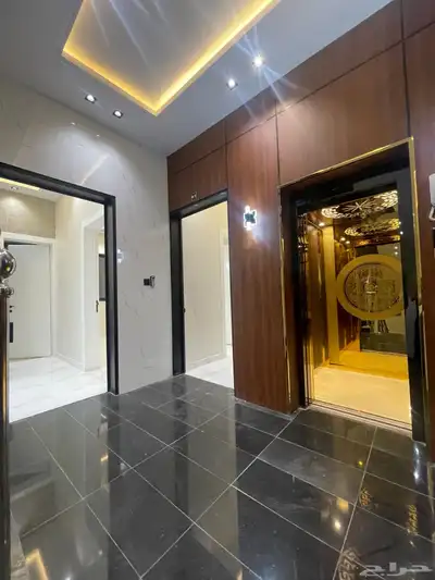 للبيع شقه علويه بسطح خاص ومصعد شغال ابها حى البديع index