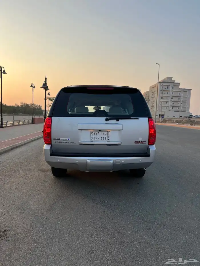 يوكن 2011 نظيف وكالة 3