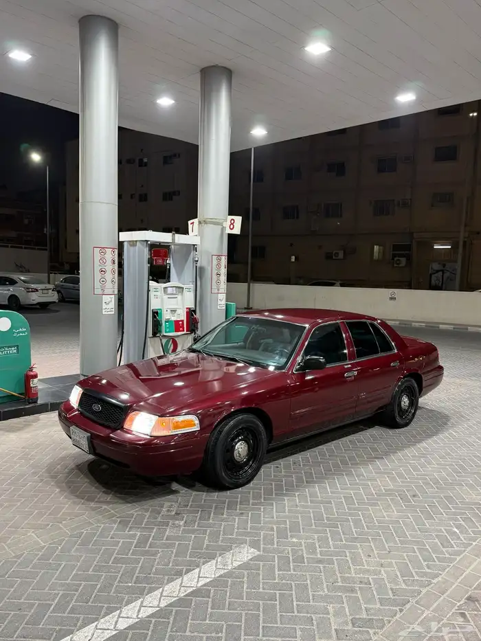 فورد فكتوريا 2011 أمريكي 25