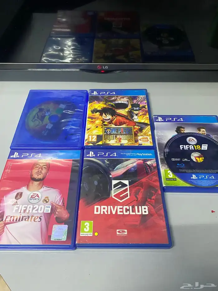 Ps4 fat ssd سوني 4 محسن 1