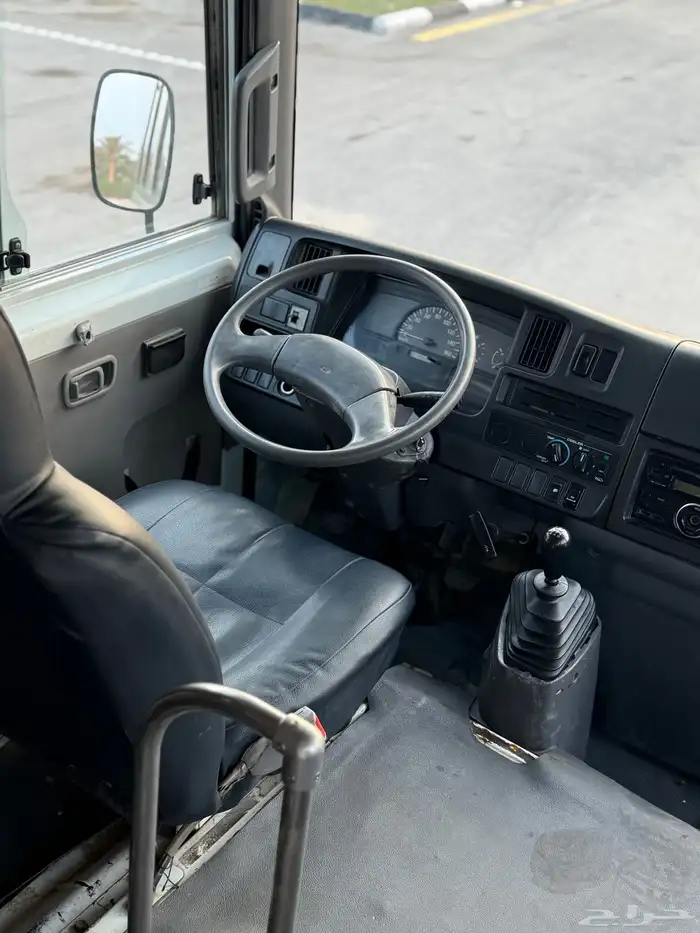 نيسان سلفيان 2014 ديزل 30 راكب 22