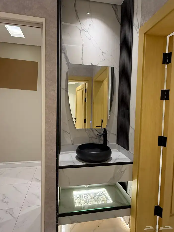 شقة للبيع قريبة على شارع صاري 150م 4