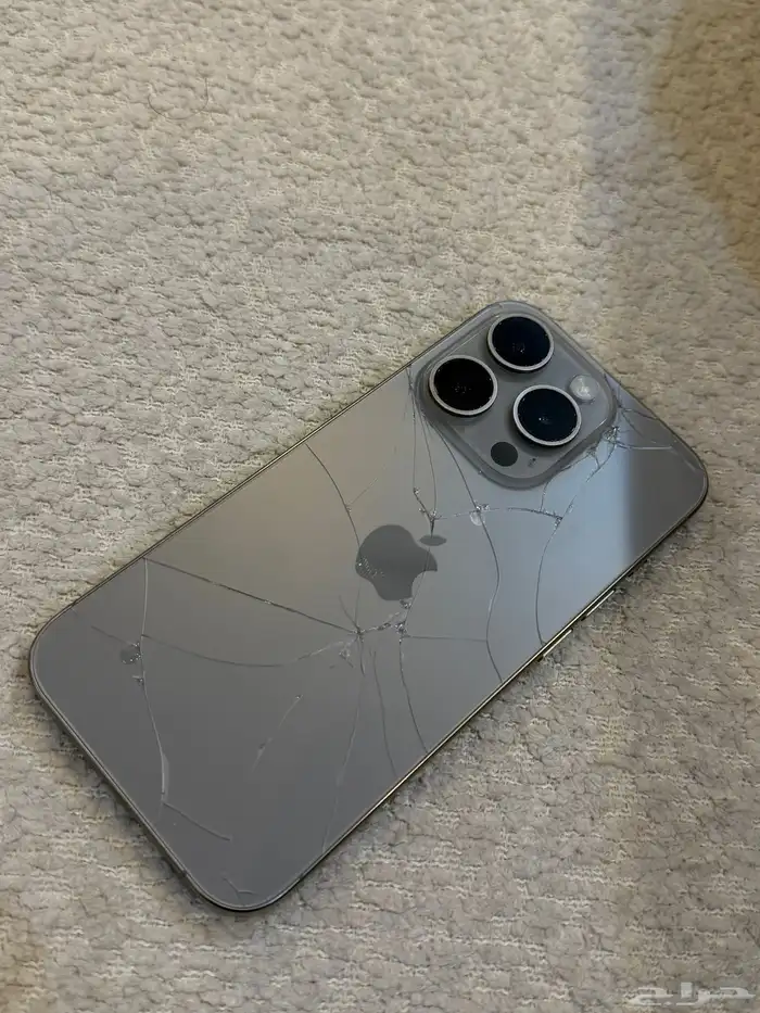 ايفون 15 برو 256 جيجا 1