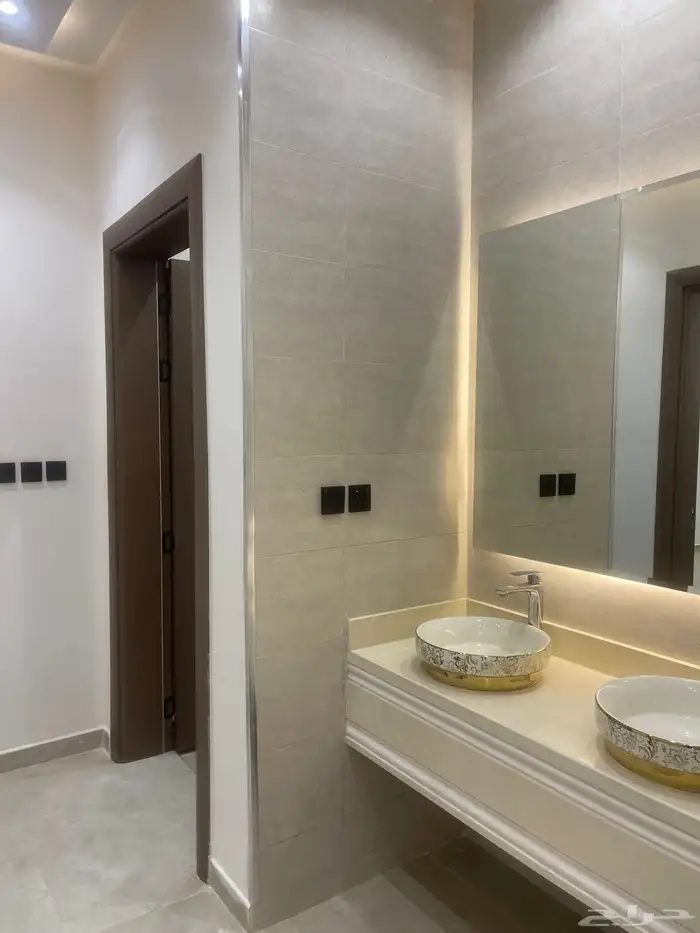 للبيع شقق نظام ادوار وسط الخدمات بخميس مشيط 9