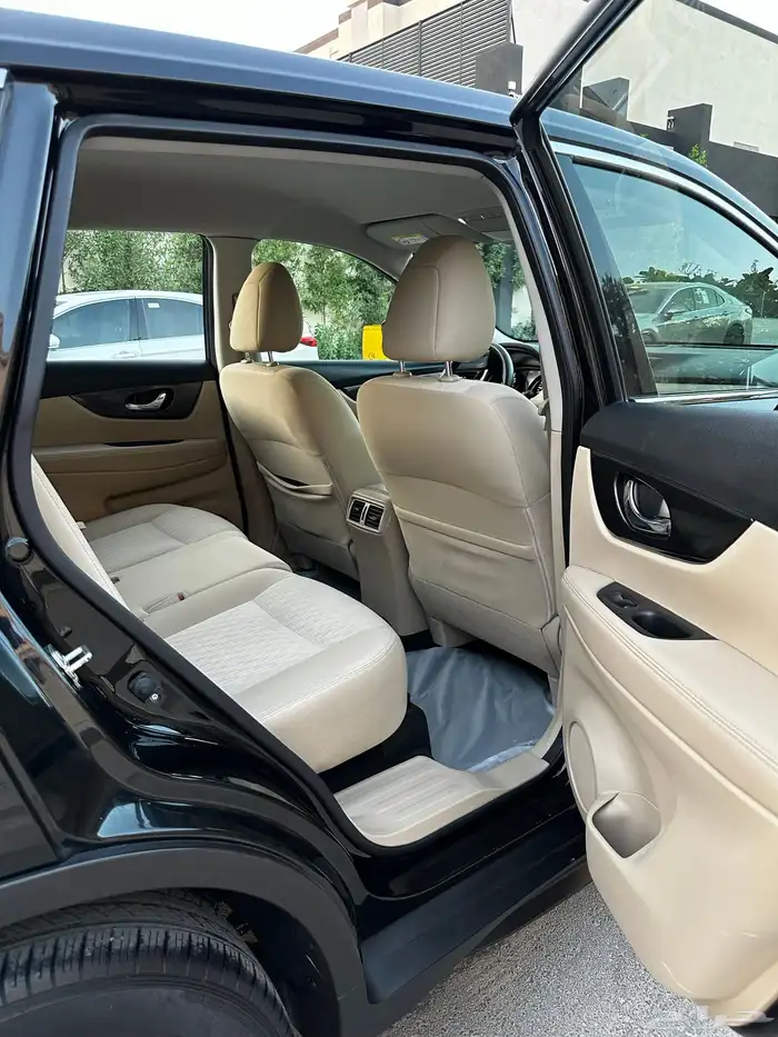 نيسان اكس تريل 2022 وكالة 18