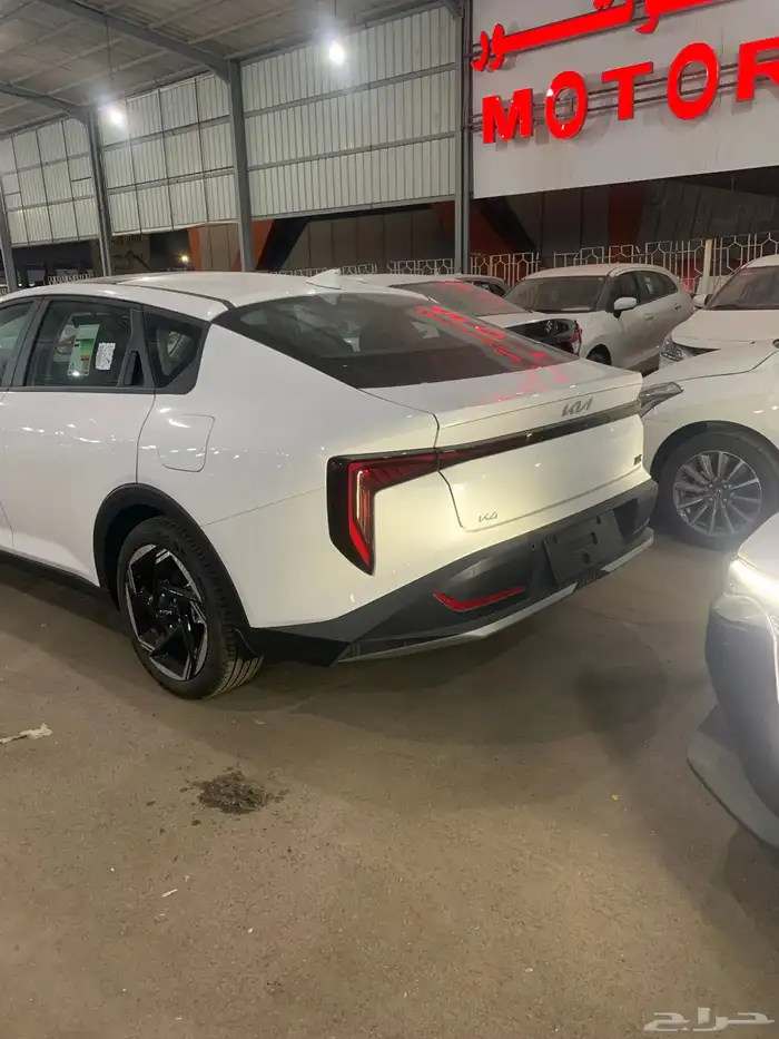 كيا كي 4 نص فل 2026 K4 GLS 17