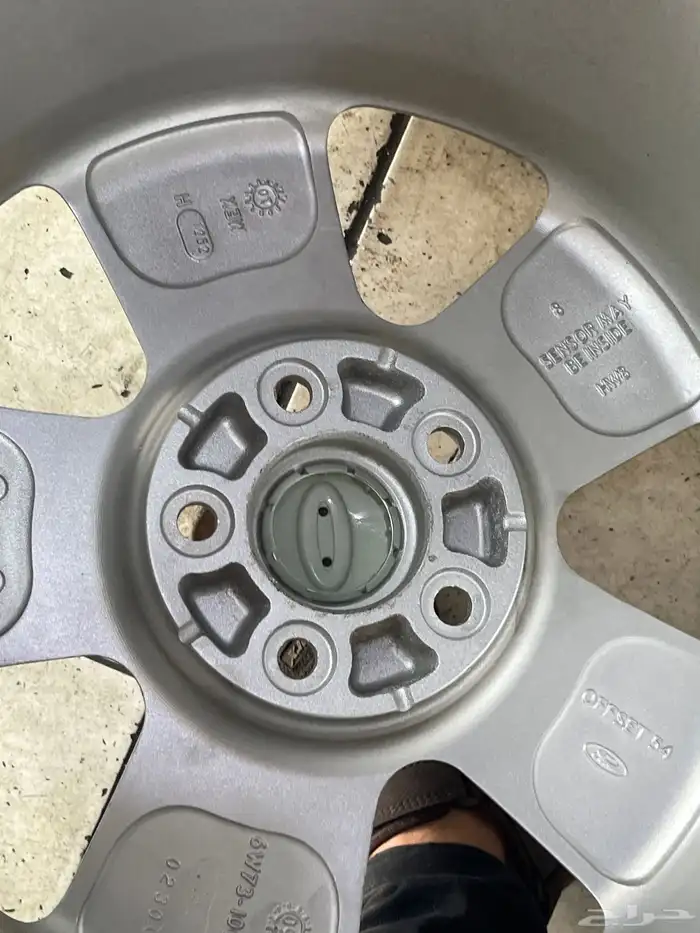 طقم جنوط فورد فكتوريا أصلي وكالة مقص 17 4