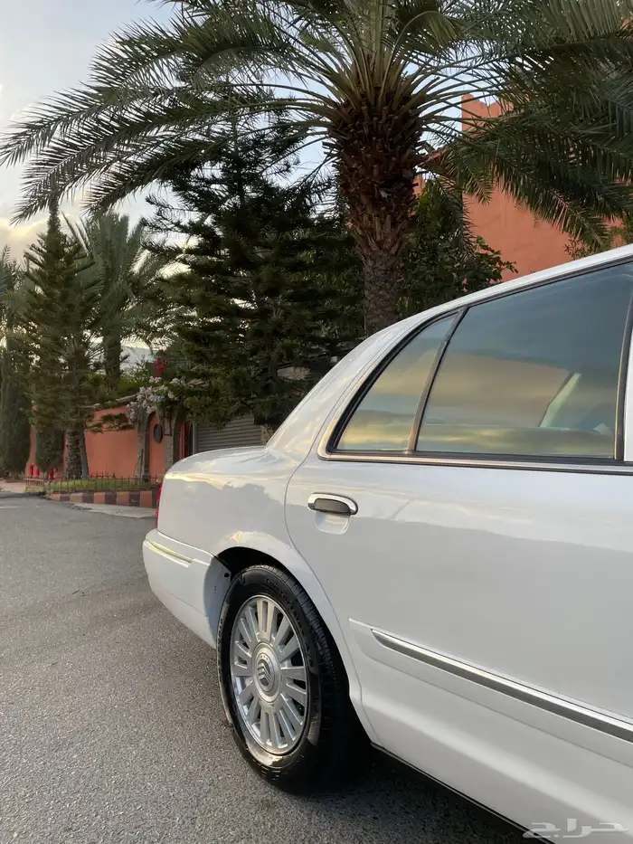 فورد. جراند ماركيز. 18