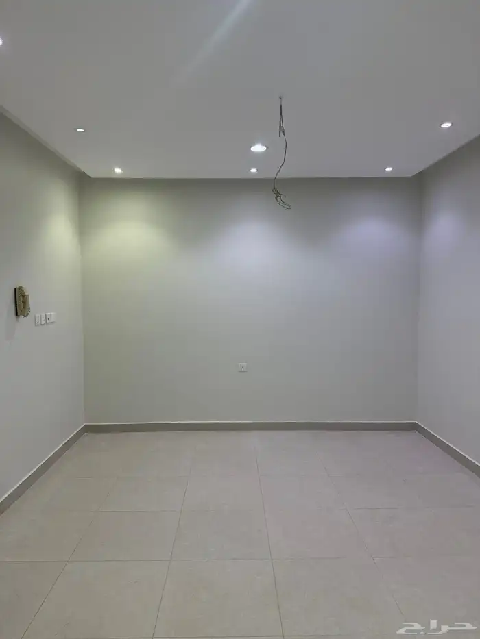 شقة للإيجار بحي الرحمانية ( الحمدانية) 3