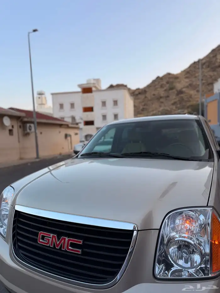 جمس يوكن XL طويل مستخدم اول ممشى قليل بحالة الوكالة 2009 2