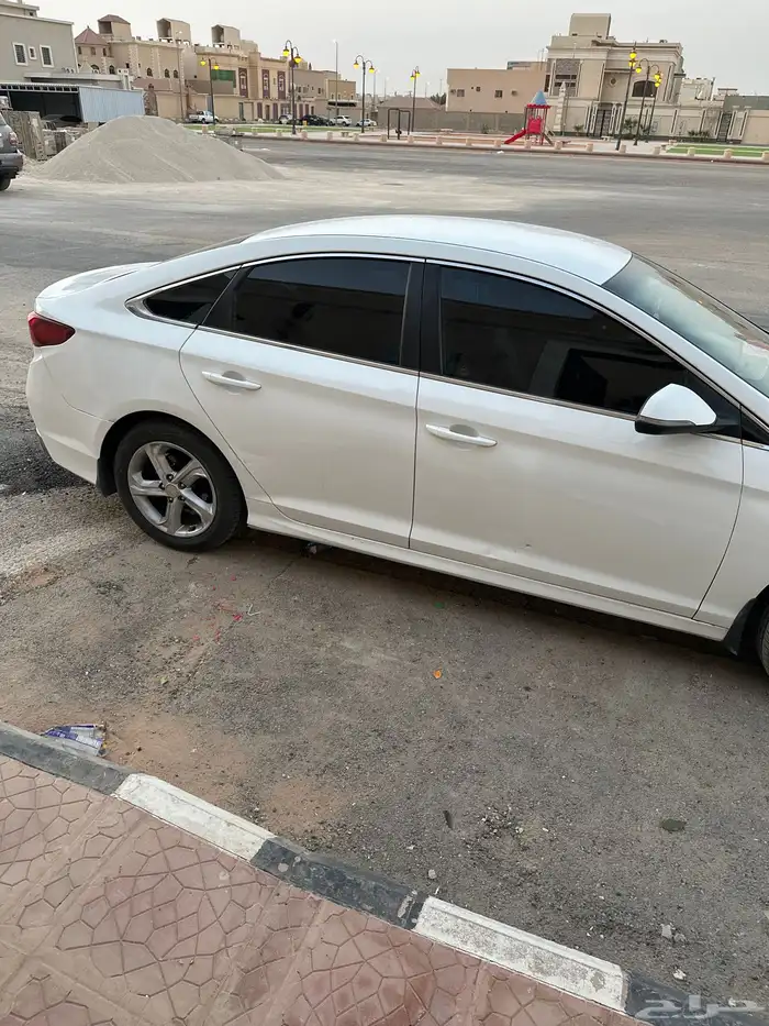سوناتا 2018 للبيع فيها صدمات وفيها رشوش والمكينه موظبه 1