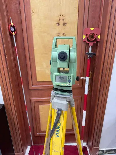 جهاز مساحة لايكا الأصلي index