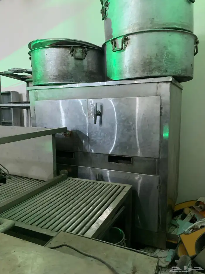 اغراض مطعم للبيع 1