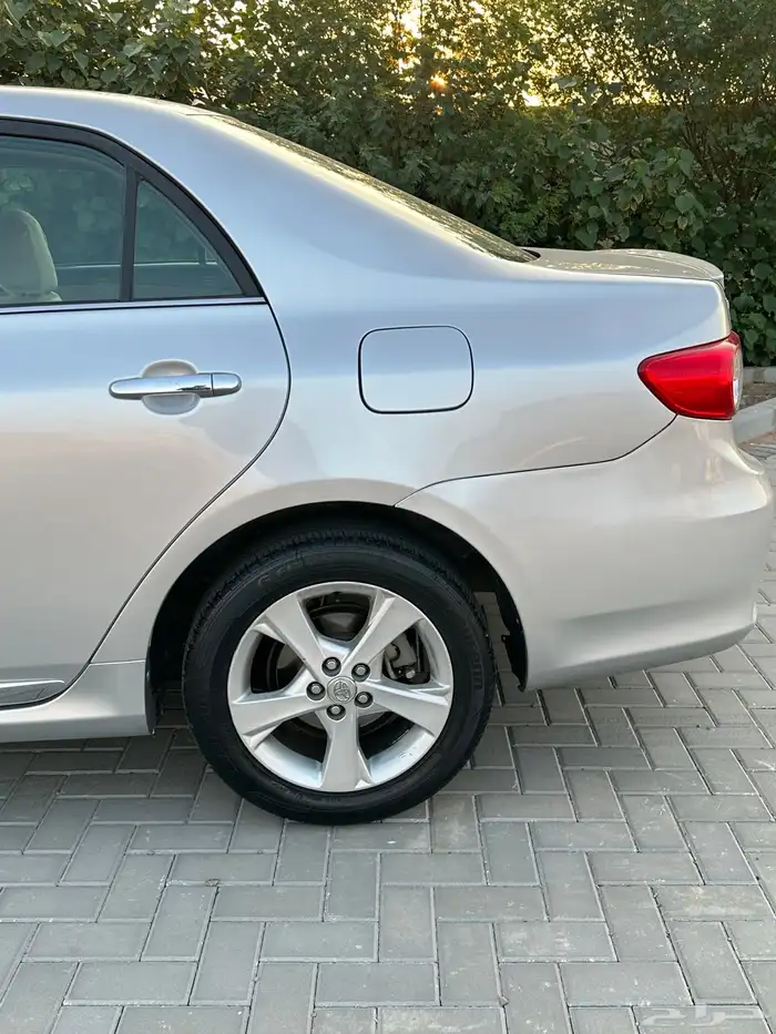 كورولا 2011 فل كامل للبيع 11