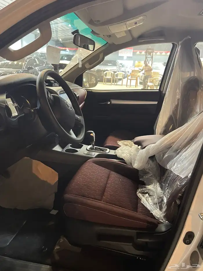 هايلوكس غمارتين S-GLX 4 4 اوتوماتيك بنزين 2025 6