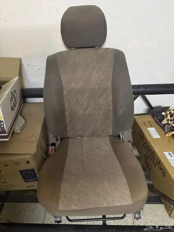 مرتبة سواق لاندكروزر 2002 0