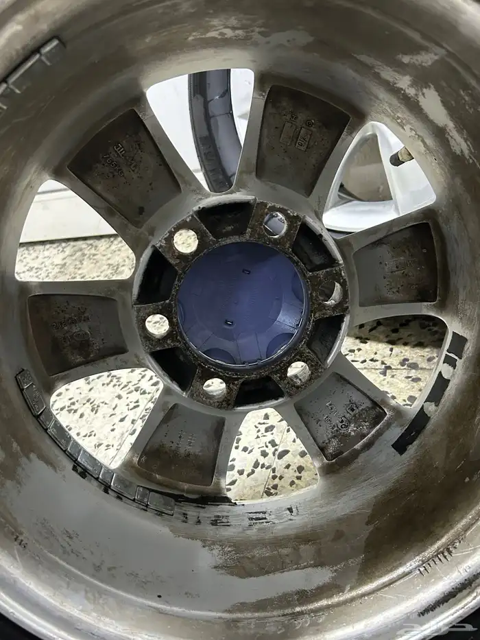 جنوط برادو مع كفرات 9