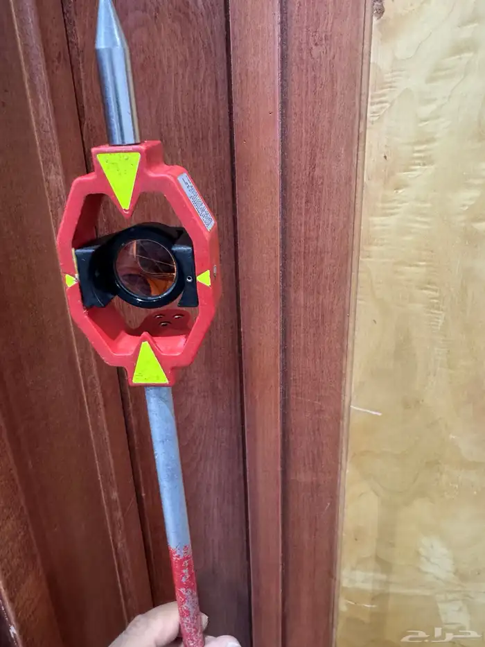 جهاز مساحة لايكا الأصلي 6