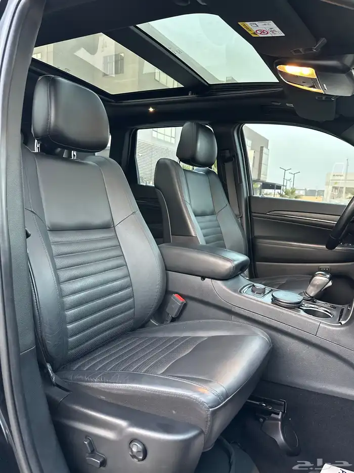 جيب شروكي جراند S فل كامل العداد 81 الف 2020 21