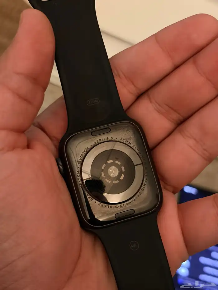 ايفون 11 ذاكرة 256 و ساعة ابل iPhone 11 256GB   Apple Watch 7