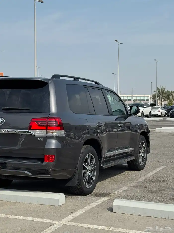 لاند كروزر 2018 للبيع 0