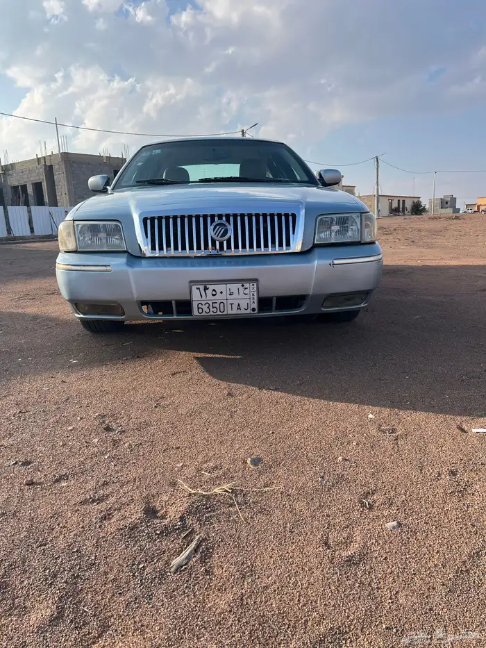 حائل محافظة الشملي سياره كفو ماشاء الله فورد ماركيز 3