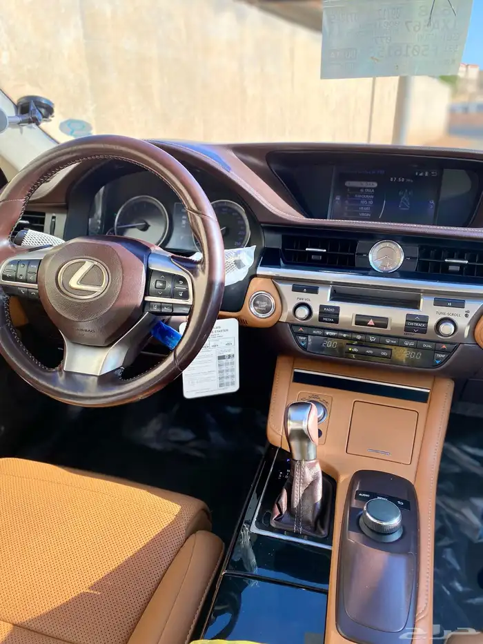 لكزس es350 2017 26